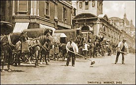 Smithfield Market - horses and sweepers