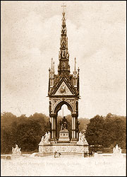 The Albert Memorial, Kensington Gardens, c1910