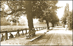 The Moat, Squires Lane, Finchley 1909