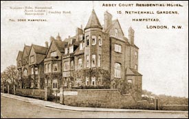15, Netherall Gardens Abbey Court Residential Hotel